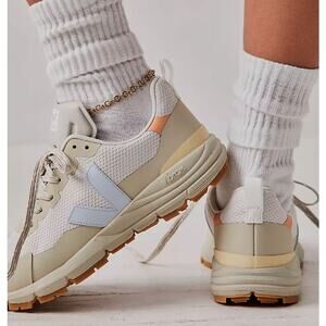 NEW* VEJA Dekkan Alveomesh Sneakers in Size 41 EU 10 US Gravel Ivory Cream $190